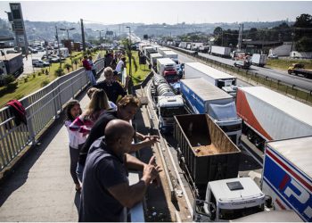 Policia Federal investigará mensagens falsas sobre greve de caminhoneiros, diz governo