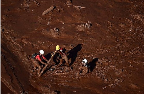 Sobe para 58 o numero de mortos em Brumadinho