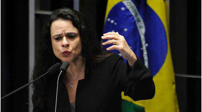 Janaina Paschoal critica decisão do STF que beneficia filho de Bolsonaro