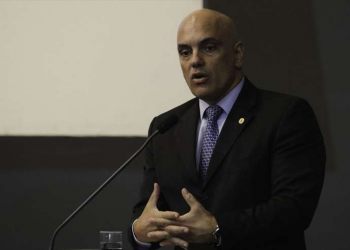 Revogada censura a revista e site jornalísticos