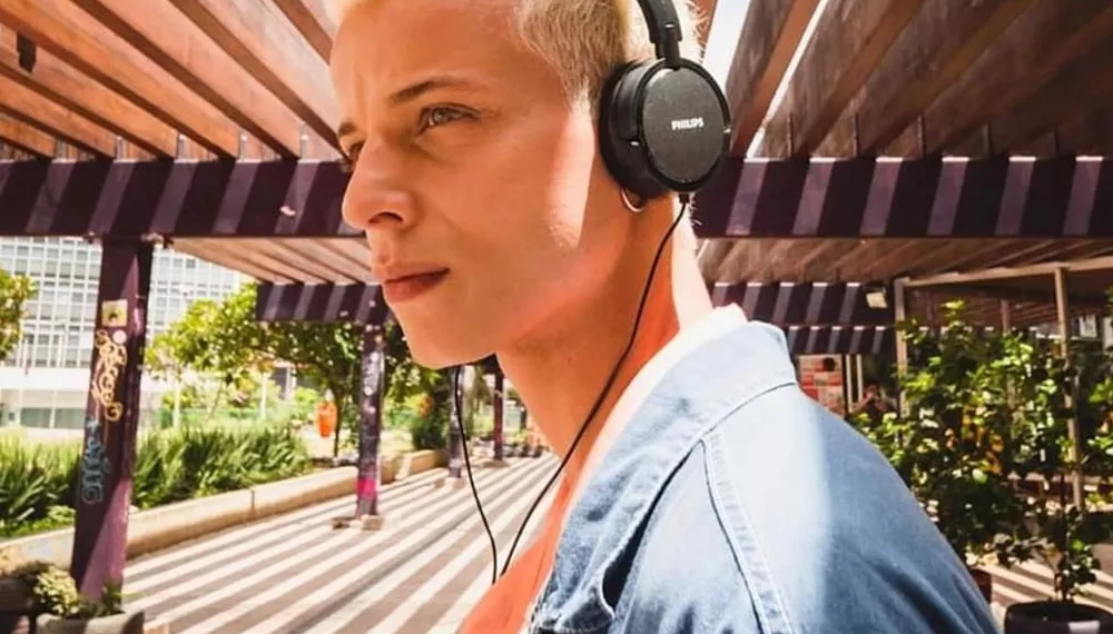 Médicos suspeitam que modelo tinha doença congênita, diz agência