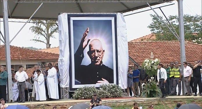 Deputado Márcio Nakashima participa do cerimonial de beatificação do saudoso padre Donizetti em Tambaú
