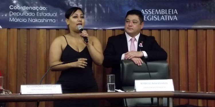 Frente Parlamentar em Combate à Violência Contra a Mulher ao Feminicídio e aos Relacionamentos Abusivos