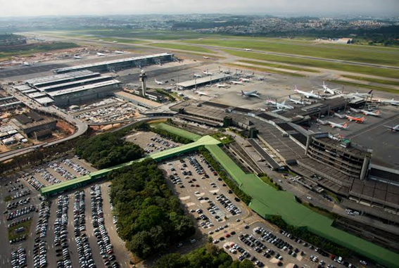 Aeroporto Internacional de São Paulo Guarulhos Governador André Franco Montoro completa hoje