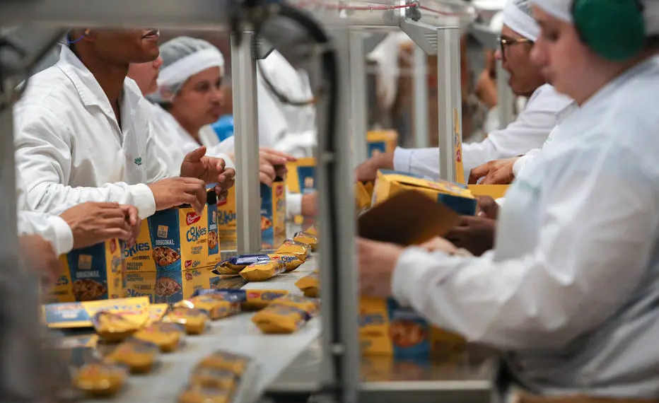 Indústria tem o maior nível de emprego de 2015