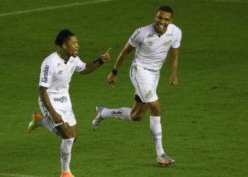 Santos e São Paulo empatam clássico Vila Belmiro