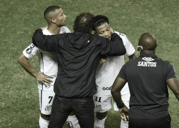 Santos bate o Delfín por 2 a 1 pela Libertadores fica a um ponto da classificação para oitavas