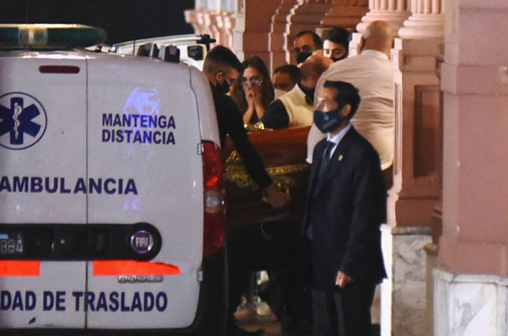 Corpo de Maradona é velado na sede do governo argentino