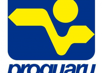 Funcionário da fazem protesto contra o fechamento da Proguaru em Guarulhos