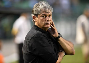 Morre aos 56 anos, vítima da covid-19 o ex-técnico do Bragantino Marcelo Veiga