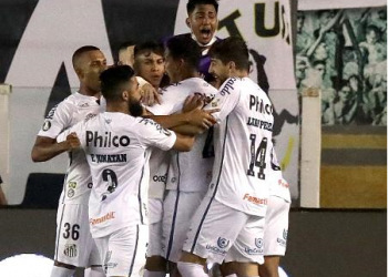 Santos vence o Grêmio por 4 a 1, na Vila Belmiro e está na semifinal da Libertadores
