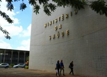 Nova falha do Ministério da Saúde expõe dados pessoais de mais de 200 milhões de brasileiros