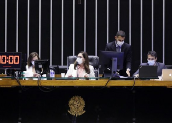 Bancada feminina comemora aprovação de nove projetos prioritários nesta quinta-feira