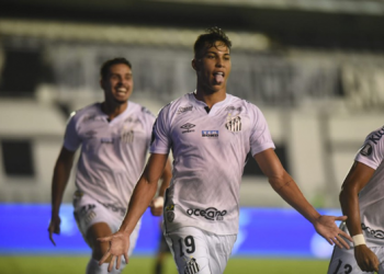 Santos vence o Grêmio por 4 a 1, na Vila Belmiro e está na semifinal da Libertadores