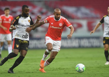 Sport quebra invencibilidade do Inter e reabre briga pelo título do Brasileirão