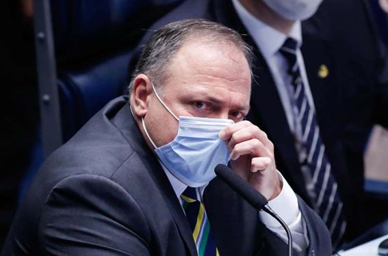 Pazuello se reúne com governadores na 4ª para discutir entrega de vacinas