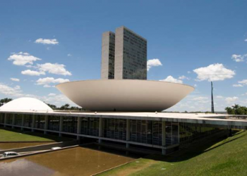 Rodrigo Maia deixa a presidência da Câmara dos Deputados após dois mandatos consecutivos; ele foi eleito em 2017