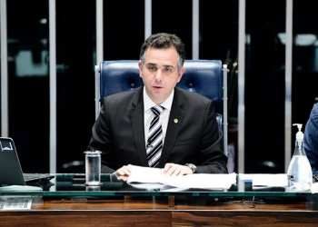 Mesa do Senado vai avaliar retomada de sessões não deliberativas, diz Pacheco