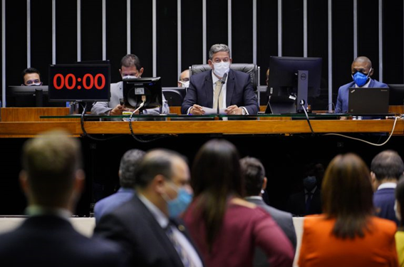 Câmara aprova incentivo fiscal a empresas que contratarem leitos para pacientes do SUS com Covid-19