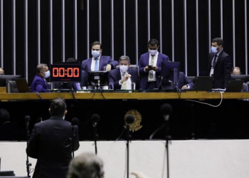 Câmara aprova PEC Emergencial em 2º turno