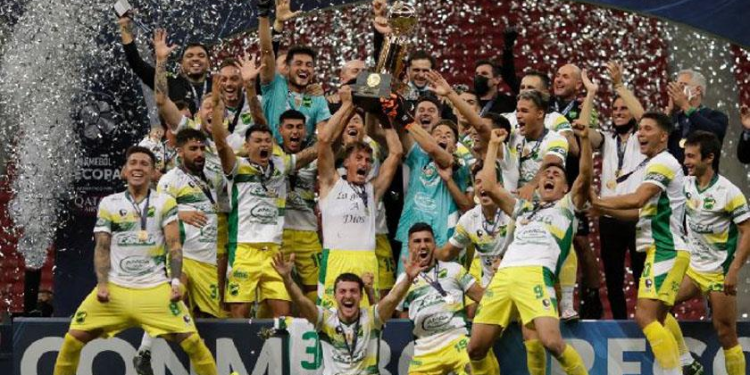 Defensa y Justicia vence o Palmeiras nos pênaltis e é campeão da Recopa
