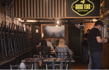 Rio autoriza permanência nas praias e acaba com toque de recolher