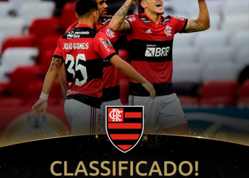Flamengo arranca empate com LDU e se classifica na Libertadores
