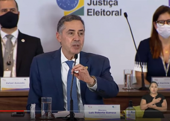 Relator cobra técnicos do TSE e deputados divergem sobre voto impresso