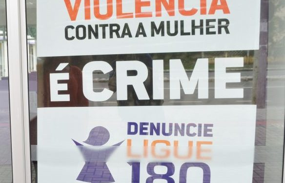 Secretaria da Mulher da Câmara divulga nota de repúdio por agressão de DJ a ex-mulher