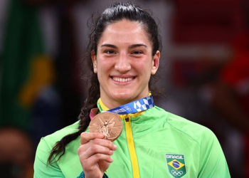Mayra Aguiar conquista bronze no judô na Olimpíada de Tóquio