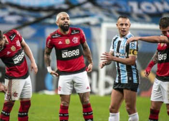 O Flamengo saiu na frente no duelo de ida das quartas de final da Copa do Brasil ao vencer o Grêmio, por 4 a 0