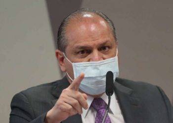 Líder do governo abre confronto com CPI da Covid