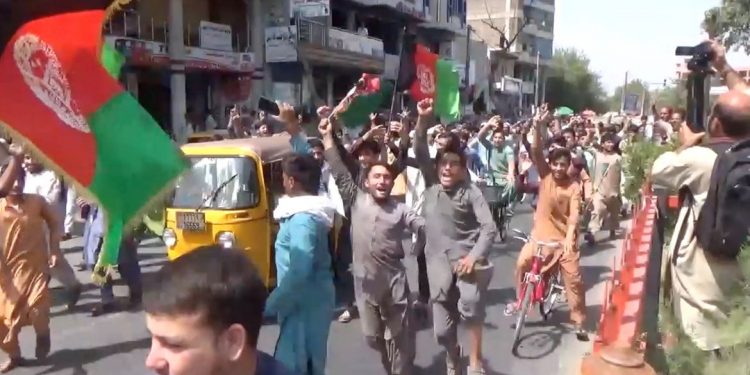 Afeganistão: G7 pede missão internacional para conter crise