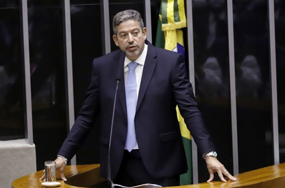 Câmara rejeita proposta que tornava obrigatório o voto impresso