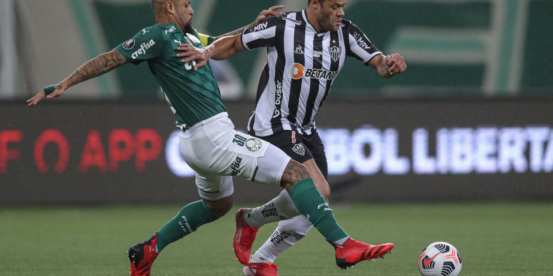 Atlético-MG e Palmeiras decidem vaga na final da libertadores nessa terça