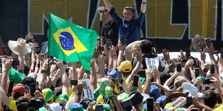 Presidente Jair Bolsonaro discursou nas manifestações em seu apoio na Esplanada dos Ministérios e na Avenida Paulista, em São Paulo