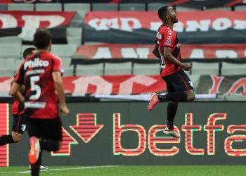 Athletico-PR e Bragantino fazem a final brasileira da Sul-Americana