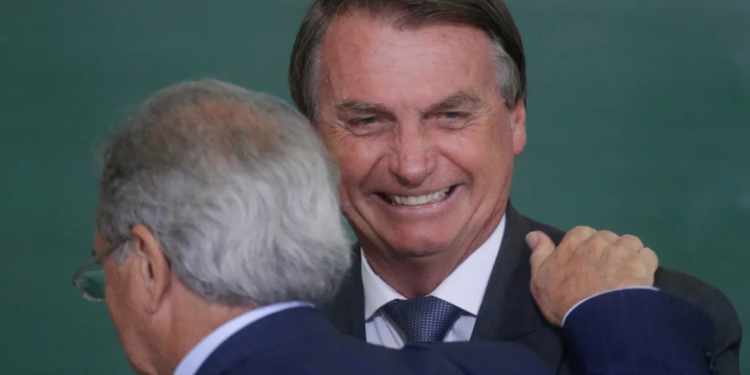 Bolsonaro é eleito a Personalidade do Ano de 2021 da revista ‘Time’