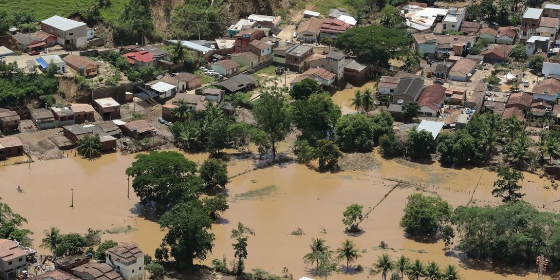Bahia tem 220 mil pessoas afetadas pelas fortes chuvas