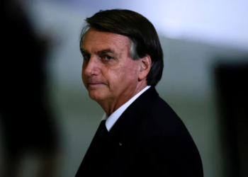 Bolsonaro chega ao Brasil após três meses nos Estados Unidos