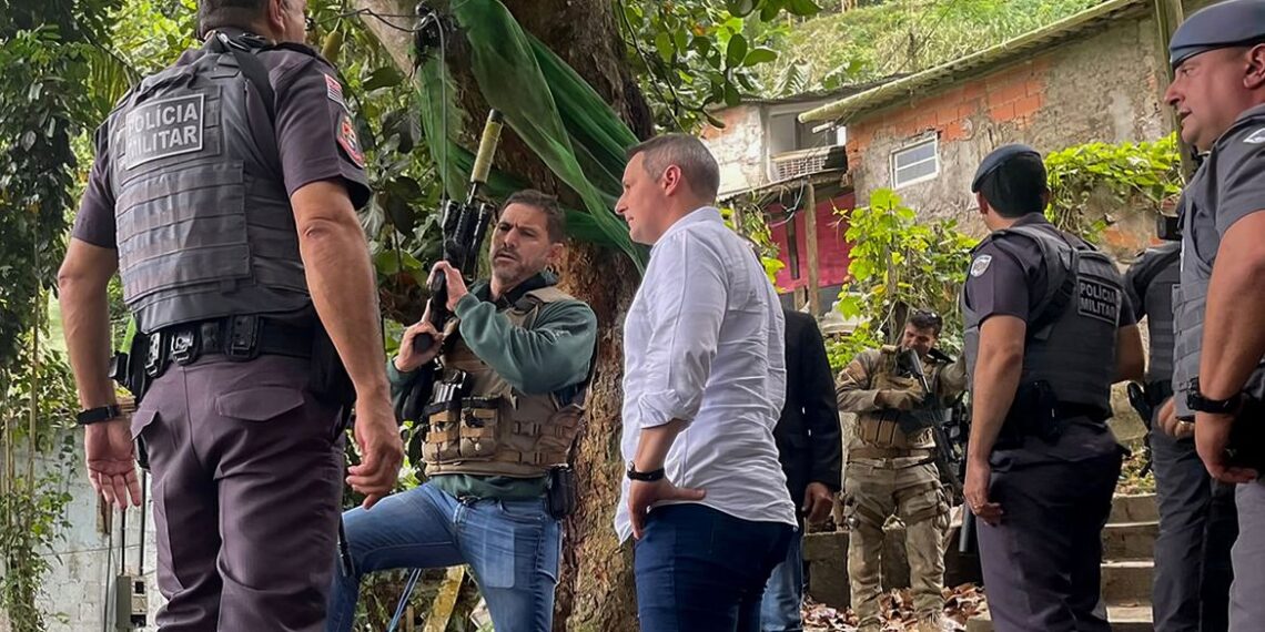 Sobe para 16 o número de mortes na Baixada Santista