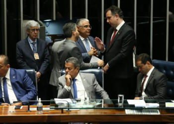 Senado aprova taxação de apostas esportivas, mas desidrata texto