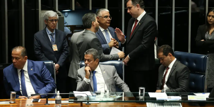 Senado aprova taxação de apostas esportivas, mas desidrata texto