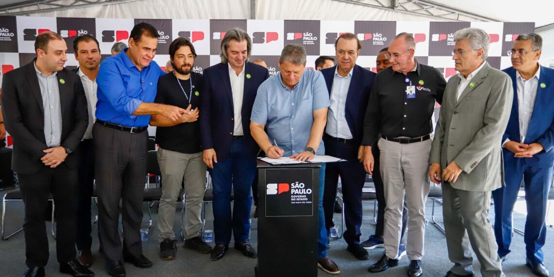 Governador de São Paulo anuncia investimento de R$ 53 milhões na saúde pública de Guarulhos