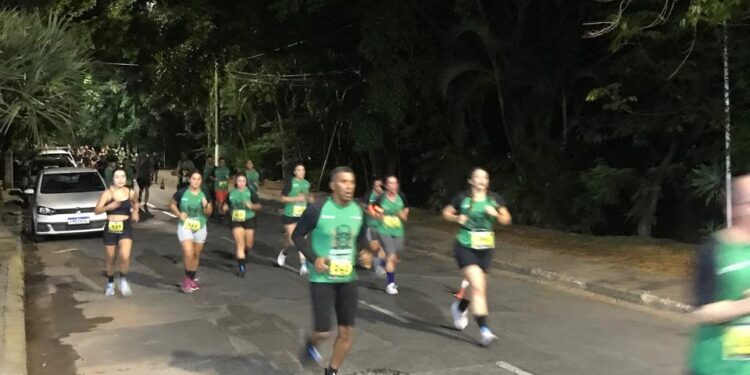 8ª Corrida Halloween Run Atibaia Atraí Corredores em Noite de Diversão e Fantasia