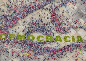 Ato de Lula em Memória do 8 de Janeiro: Críticas e Público Abaixo das Expectativas