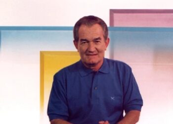 Morre Léo Batista, ícone do jornalismo esportivo, aos 92 anos