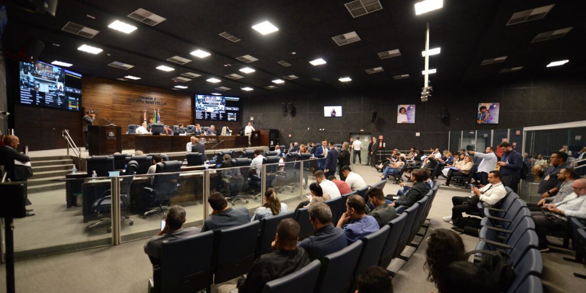 Câmara de Guarulhos realiza 12ª Sessão Ordinária e vota projeto que cria a Central de Segurança Integrada