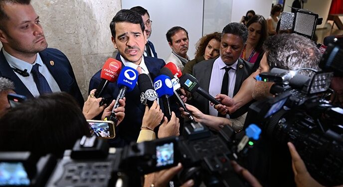 CCJ do Senado agenda sabatina de Jorge Messias e outros indicados para tribunais superiores