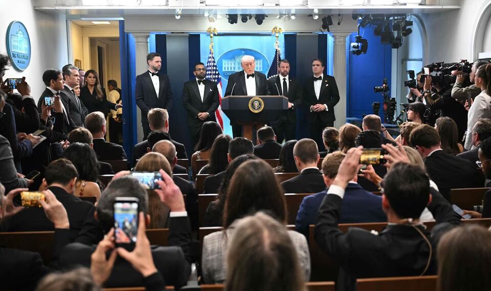 Tiros em evento com Trump provocam pânico em hotel de Washington